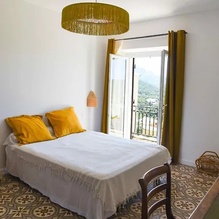 Casa Maestracci, D'hôtes De Charme à Alojamento de Acomodação e Pequeno-almoço Zilia